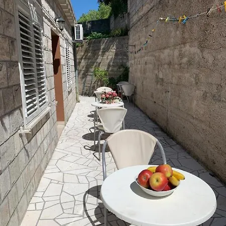 2 Maison d'hôtes 3*