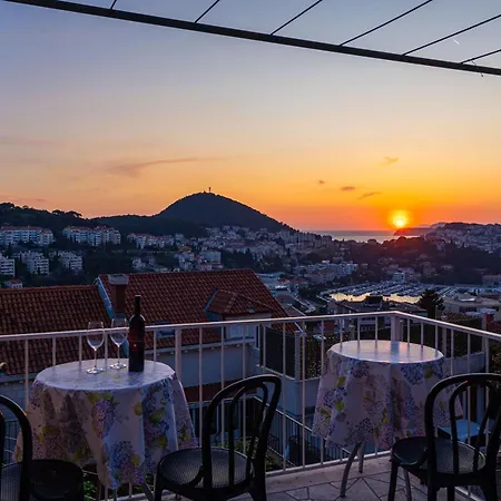 Gostinjska kuća 2 3*